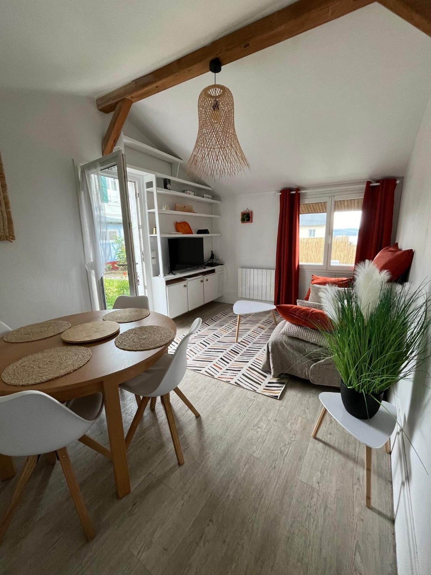 Lalyne- Maison De Charme Et Son Studio Trouville Sur Mer Екстер'єр фото
